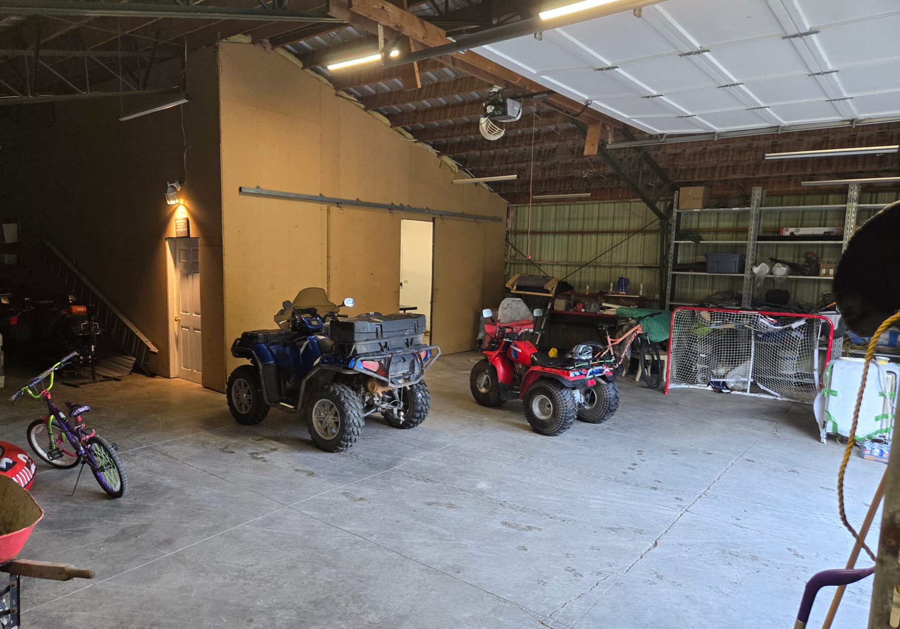 garage-interior-quaders-haven